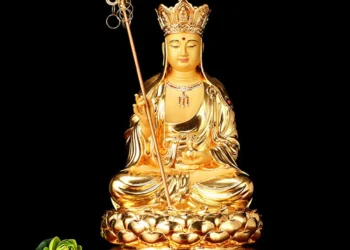 Discover the Powerful Benefits of a Copper Ksitigarbha Buddha Statue for Home Blessings