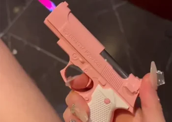 Ultimate Wind-Resistant Butane Torch Lighter for Reliable Outdoor Use